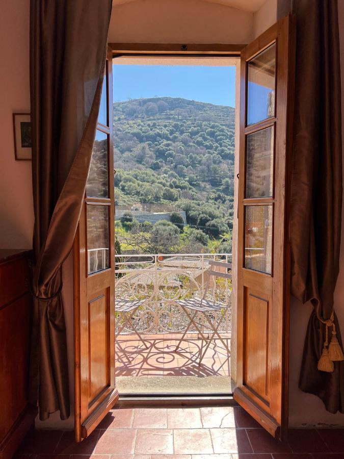 Casa Musicale Hotel Pigna Bagian luar foto