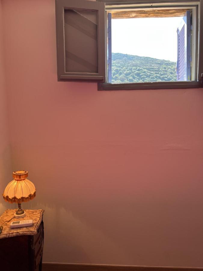 Casa Musicale Hotel Pigna Bagian luar foto