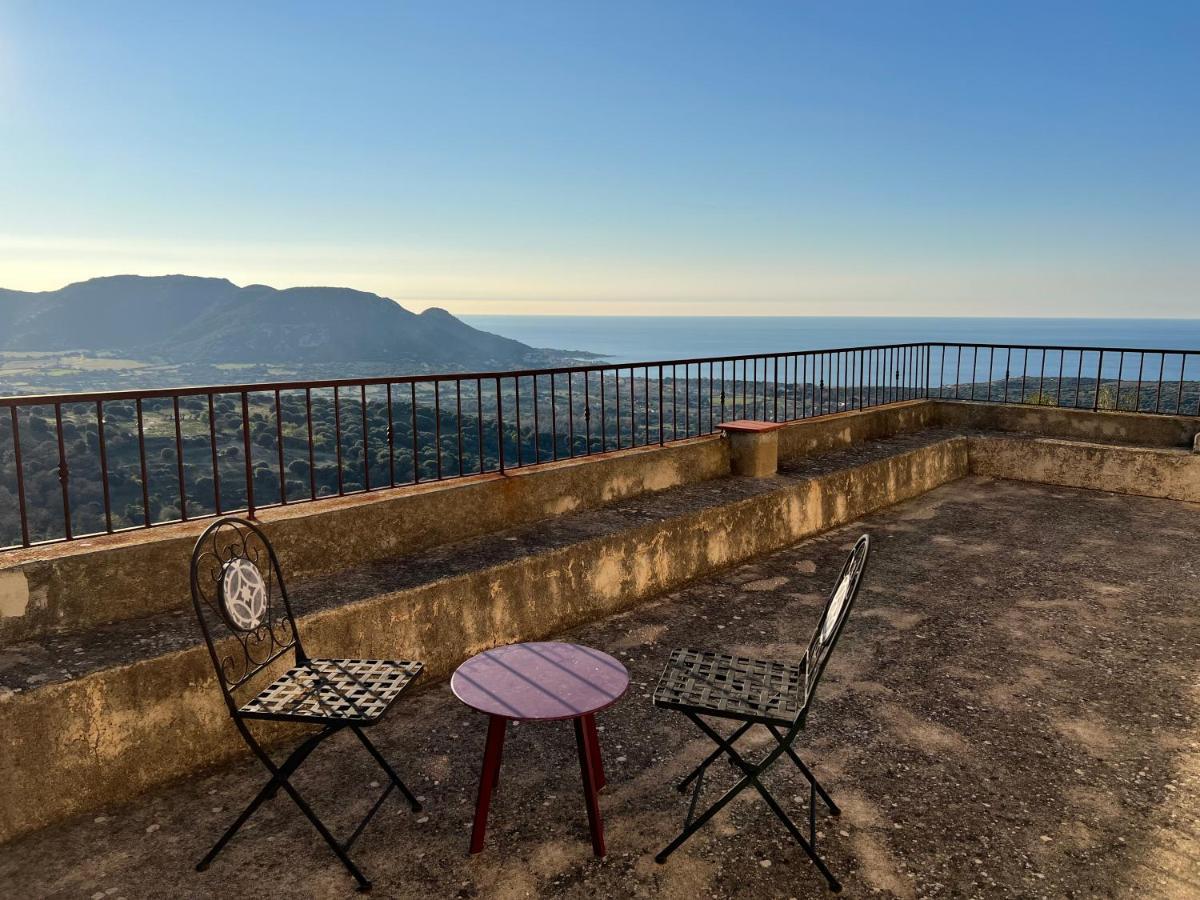 Casa Musicale Hotel Pigna Bagian luar foto