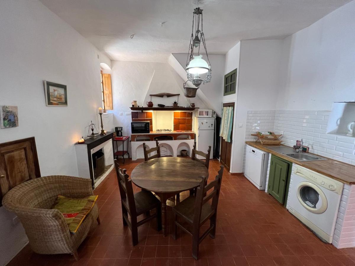 Casa Musicale Hotel Pigna Bagian luar foto