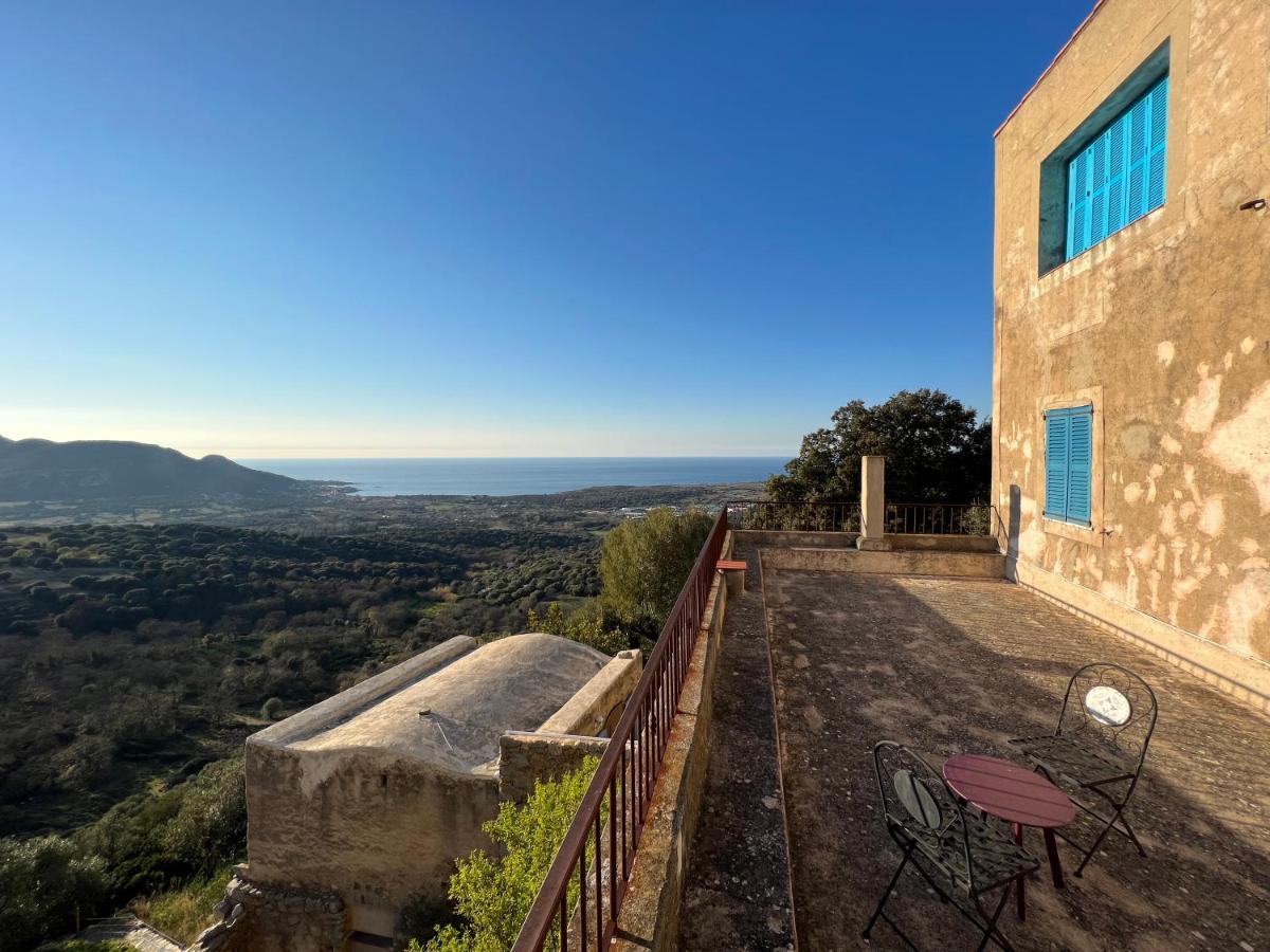 Casa Musicale Hotel Pigna Bagian luar foto