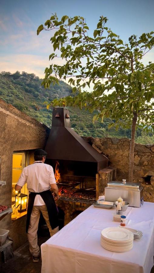 Casa Musicale Hotel Pigna Bagian luar foto