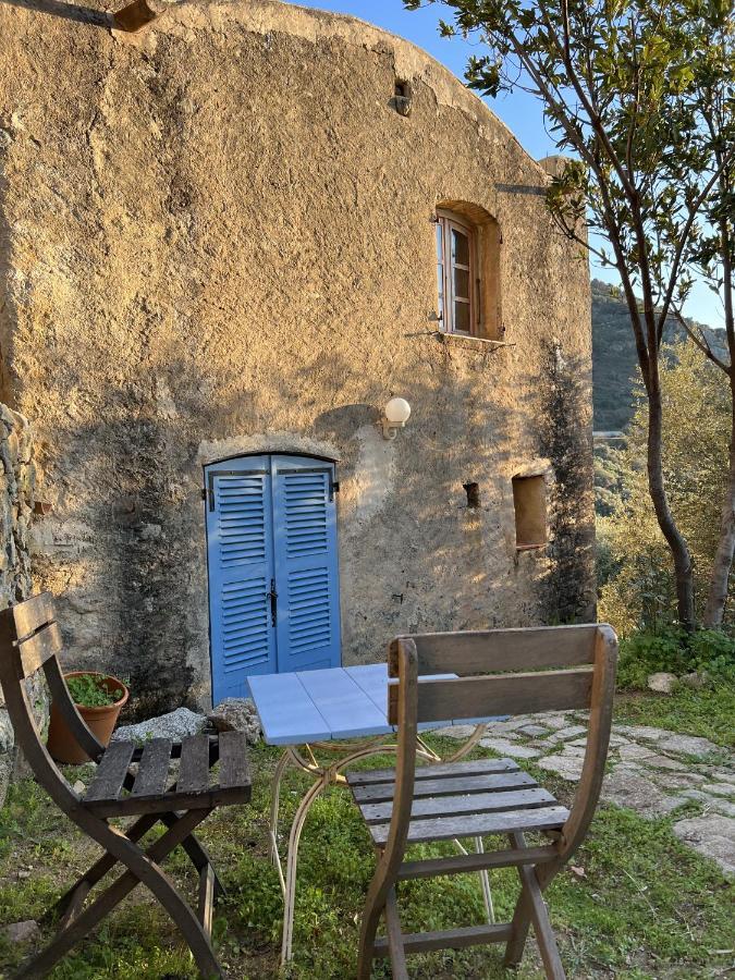 Casa Musicale Hotel Pigna Bagian luar foto
